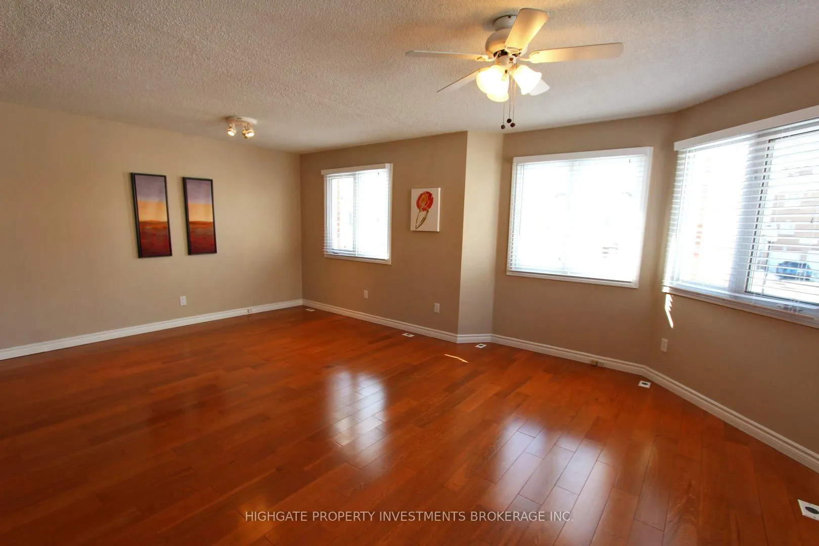 Photo 11 of Unit 83, 151 Townsgate Drive, Vaughan, Crestwood-Springfarm-Yorkhill — HOMEH