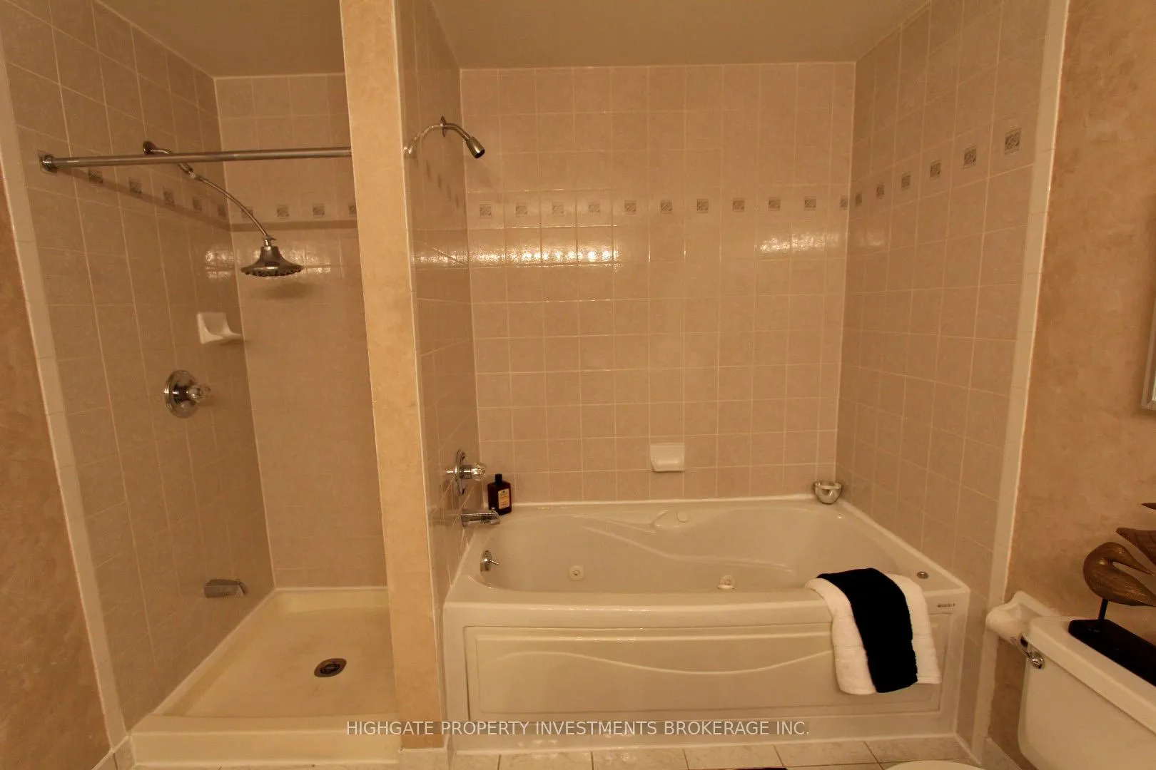Photo 19 of Unit 83, 151 Townsgate Drive, Vaughan, Crestwood-Springfarm-Yorkhill — HOMEH