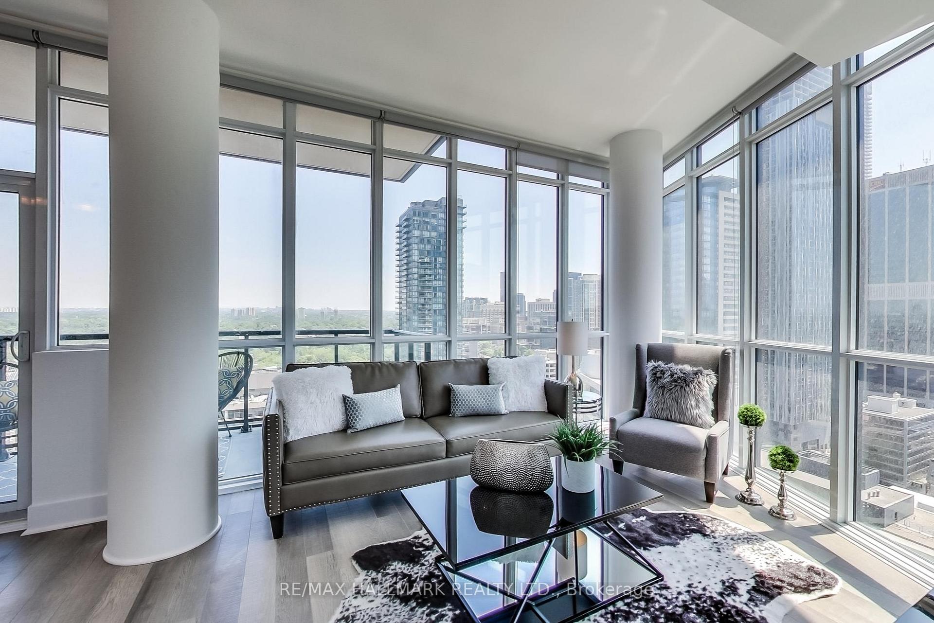 Front of Unit 2107, 32 Davenport Road