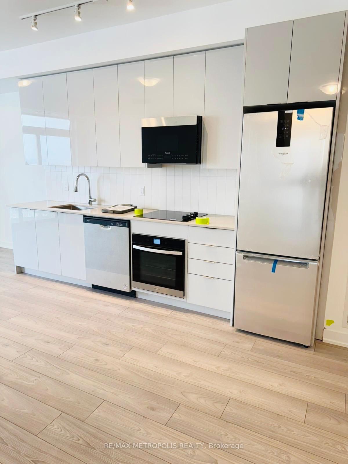 Photo 1 of Unit 1115, 10 Abeja Street, Vaughan, Concord — HOMEH
