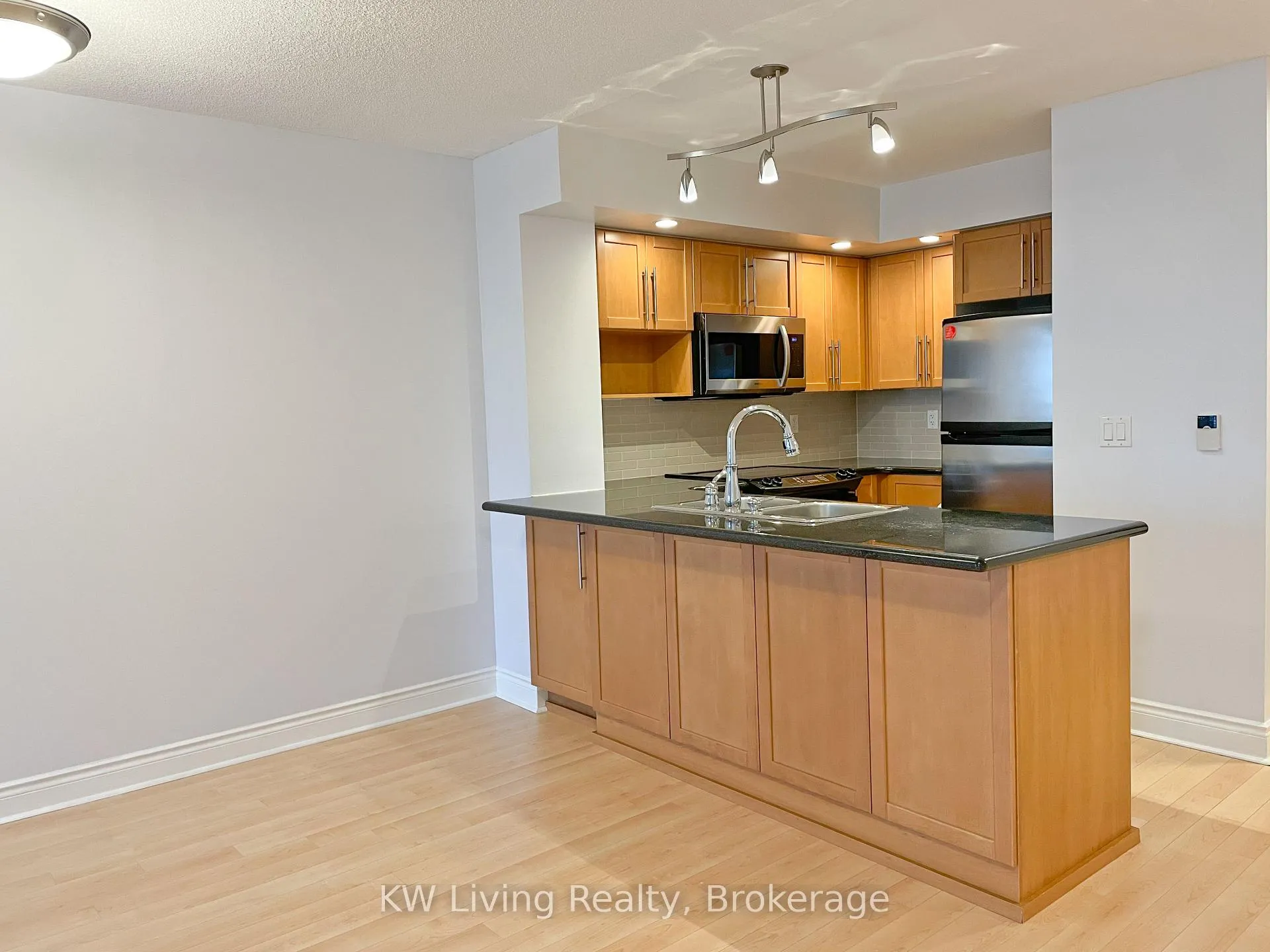 Photo 4 of Unit 682, 23 Cox Boulevard, Markham, Unionville — HOMEH