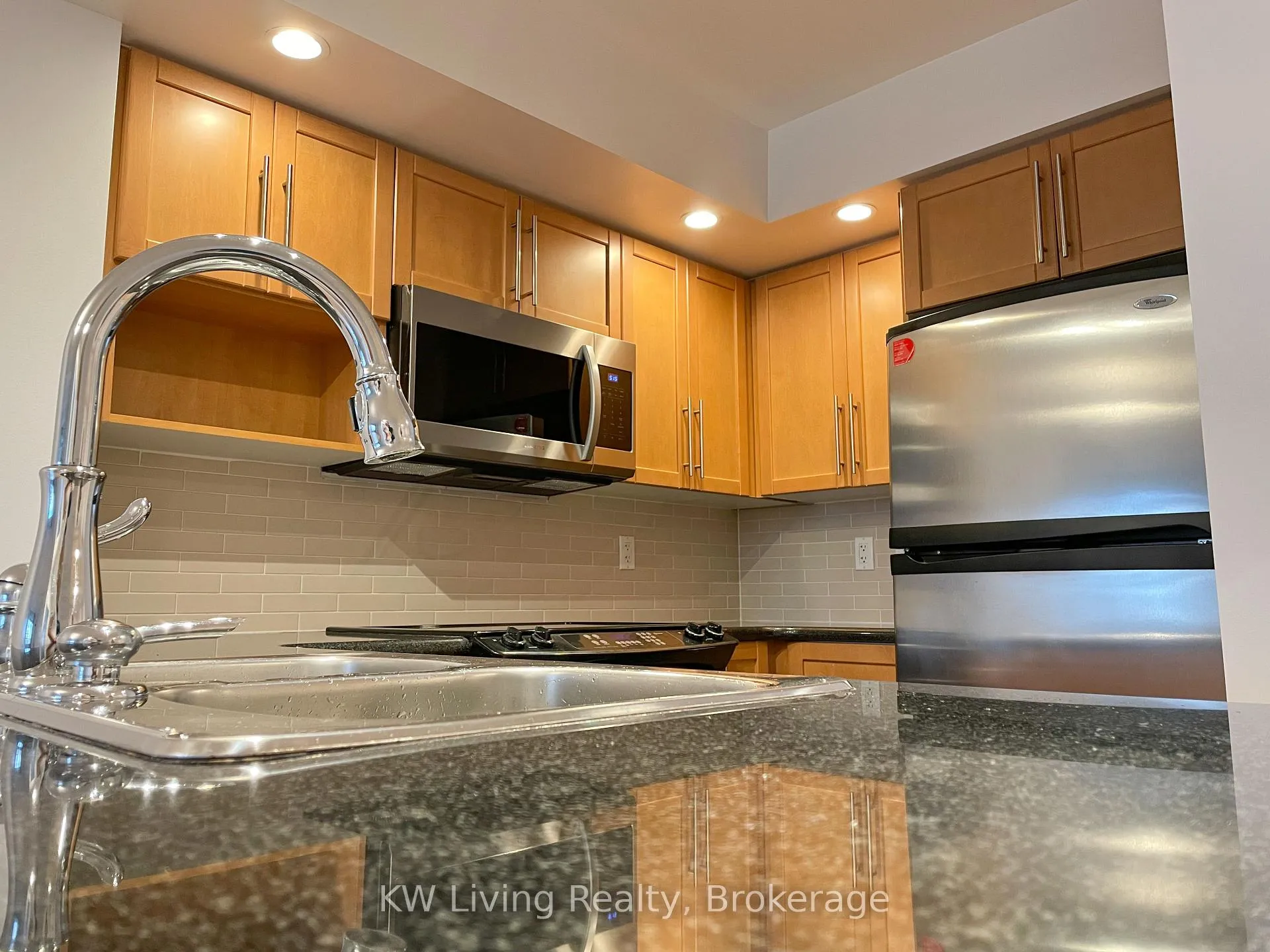 Photo 6 of Unit 682, 23 Cox Boulevard, Markham, Unionville — HOMEH
