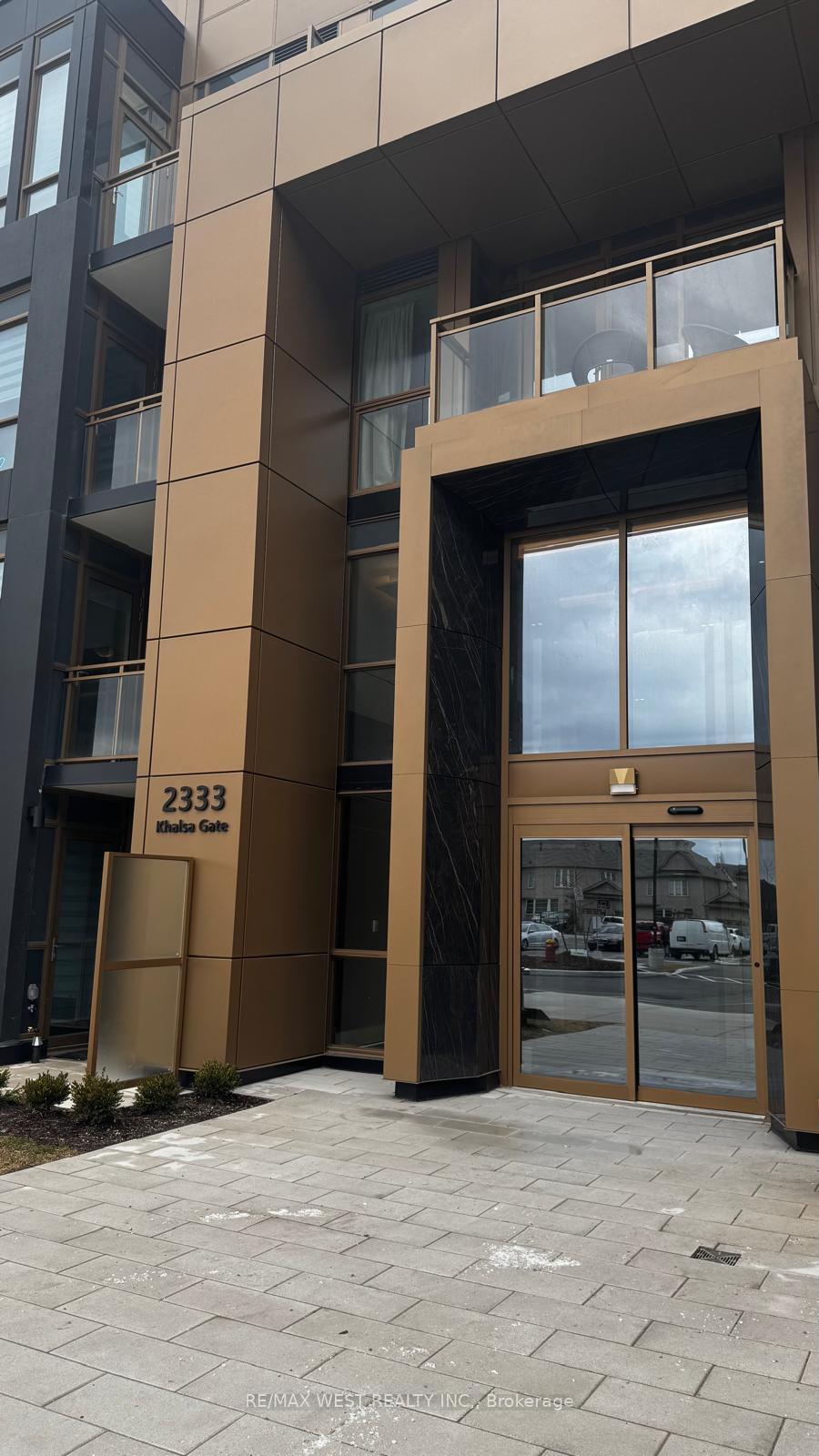 Front of Unit 814, 2333 Khalsa Gate