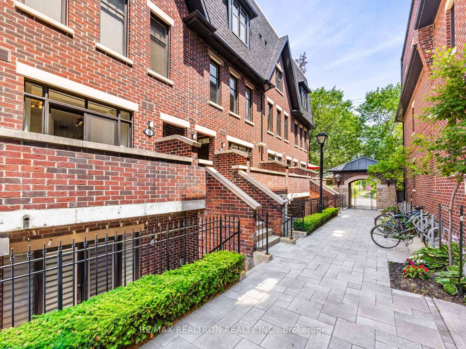 Photo 5 of Unit 17, 150 Broadview Avenue, Toronto, South Riverdale — HOMEH