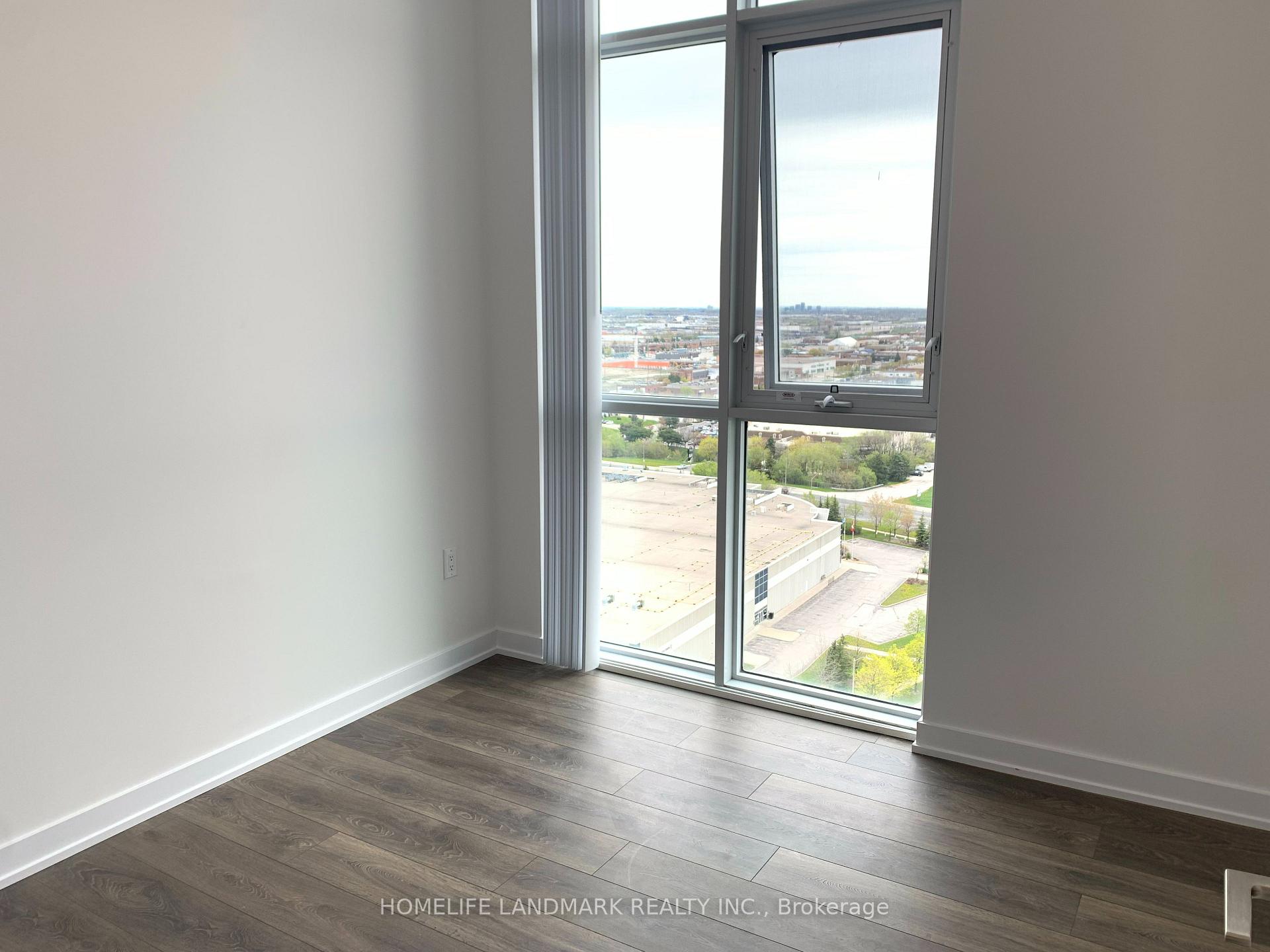 Photo 6 of Unit 2109, 38 Honeycrisp Crescent, Vaughan, Vaughan Corporate Centre — HOMEH