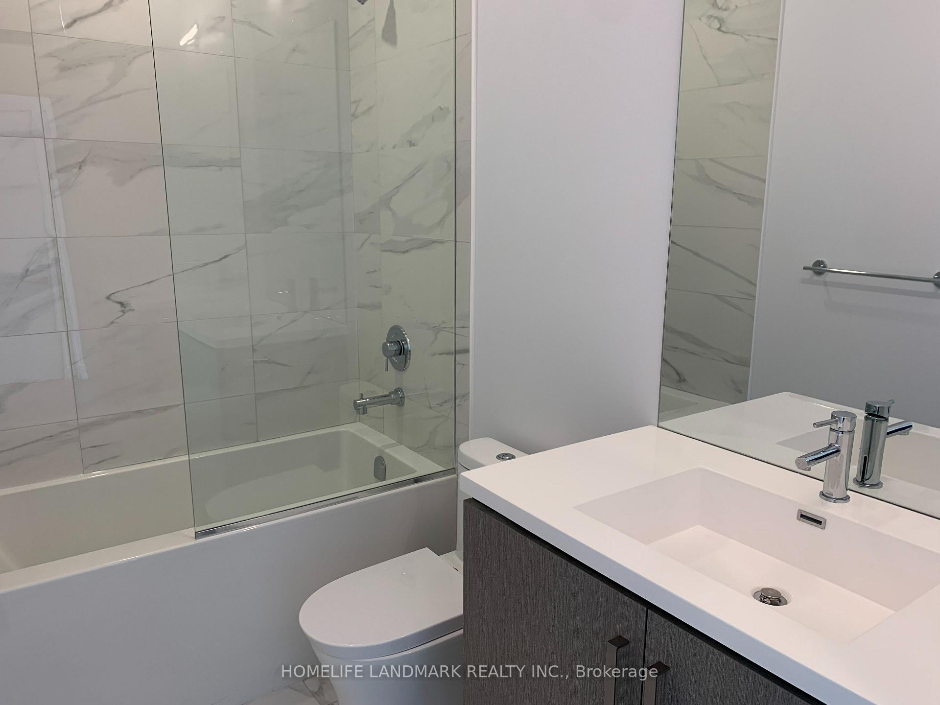 Photo 8 of Unit 2109, 38 Honeycrisp Crescent, Vaughan, Vaughan Corporate Centre — HOMEH