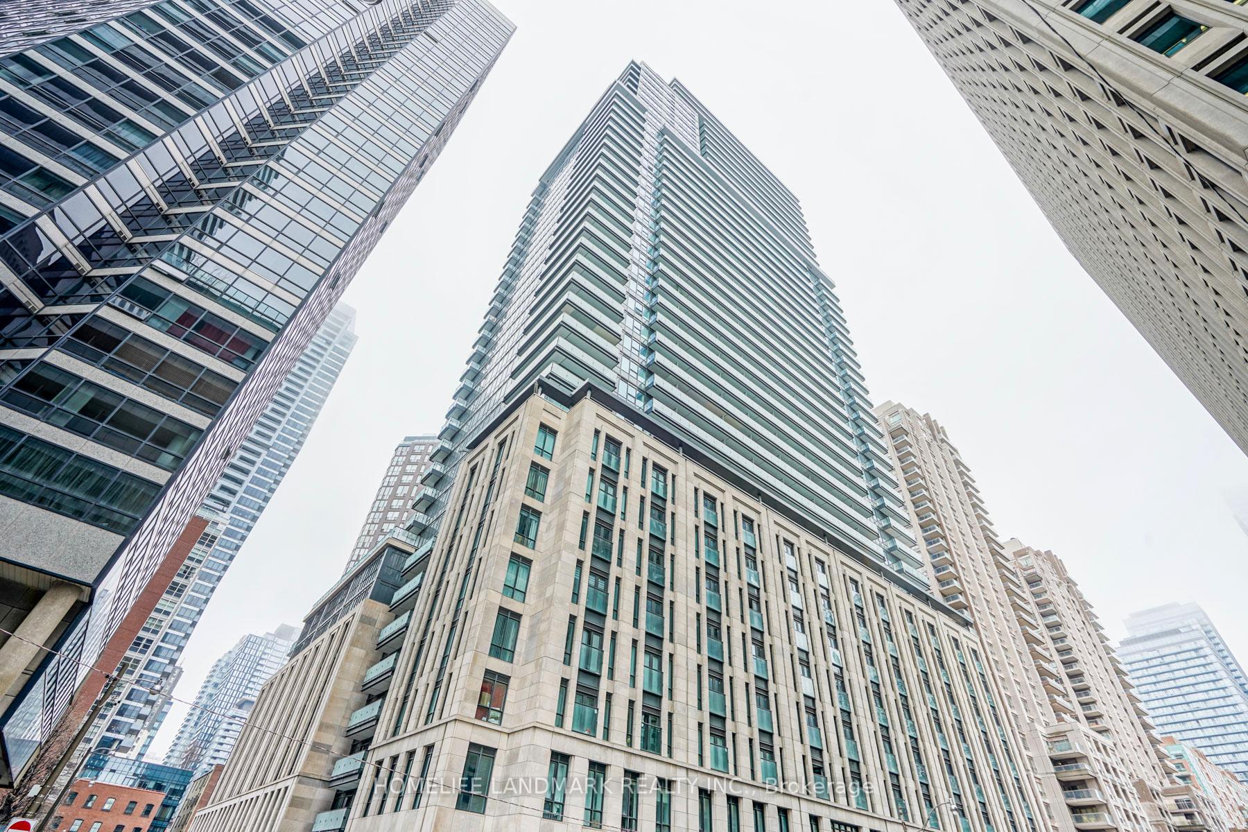 Front of Unit 3806, 955 Bay Street