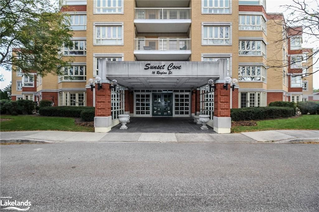 Front of Unit 314, 16 Raglan Street