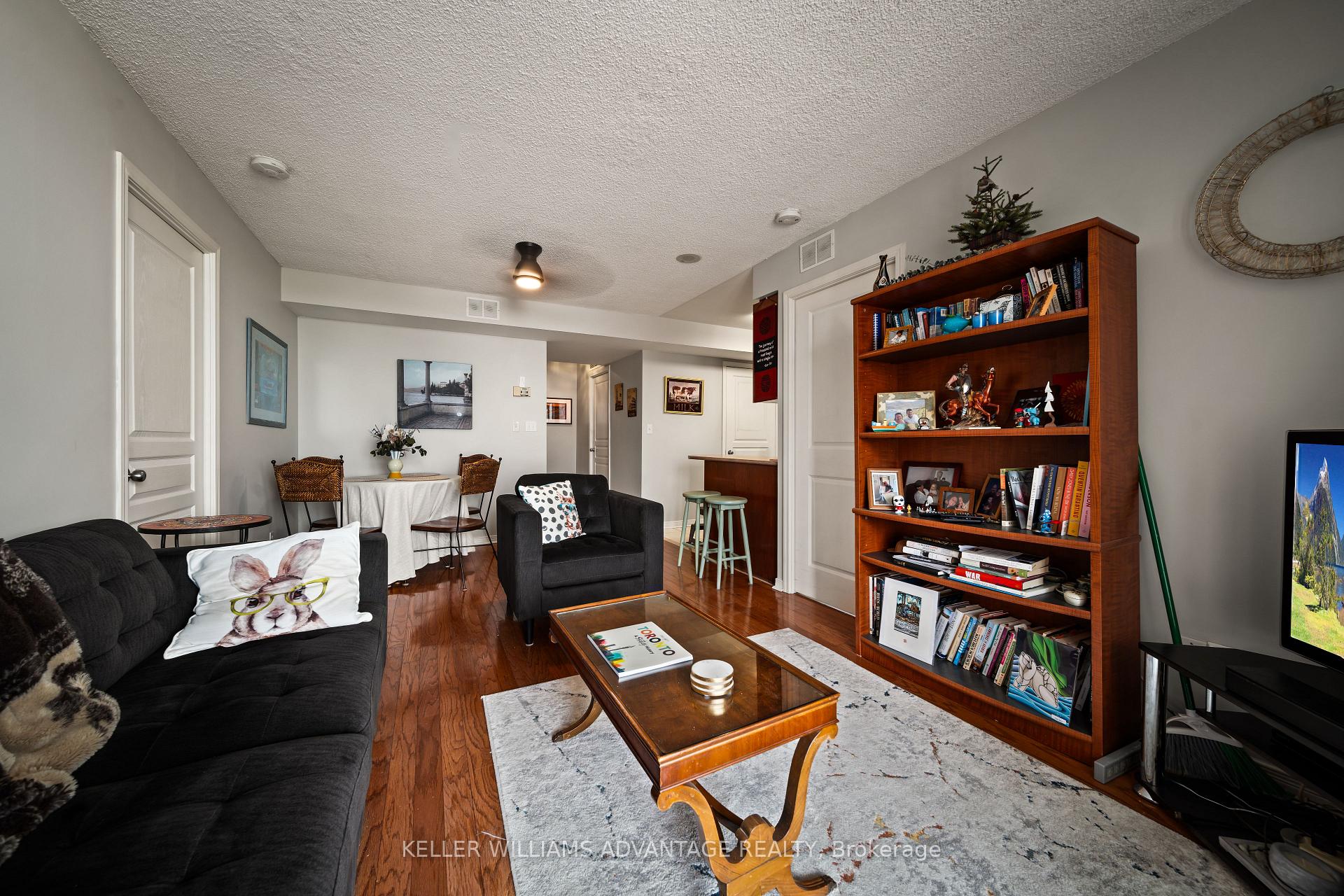 Photo 3 of Unit 402, 1765 Queen Street E, Toronto, The Beaches — HOMEH