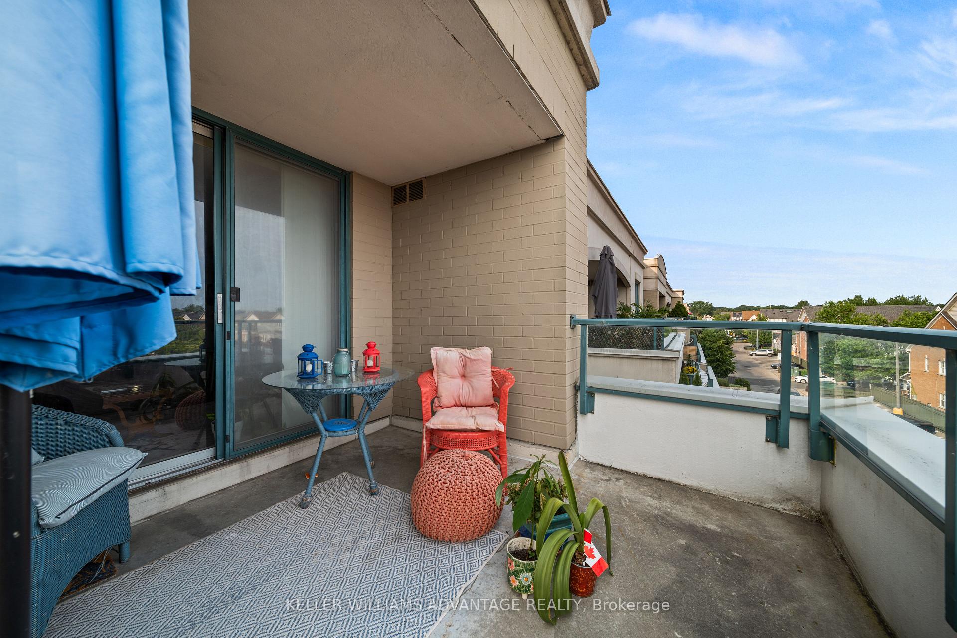 Photo 22 of Unit 402, 1765 Queen Street E, Toronto, The Beaches — HOMEH