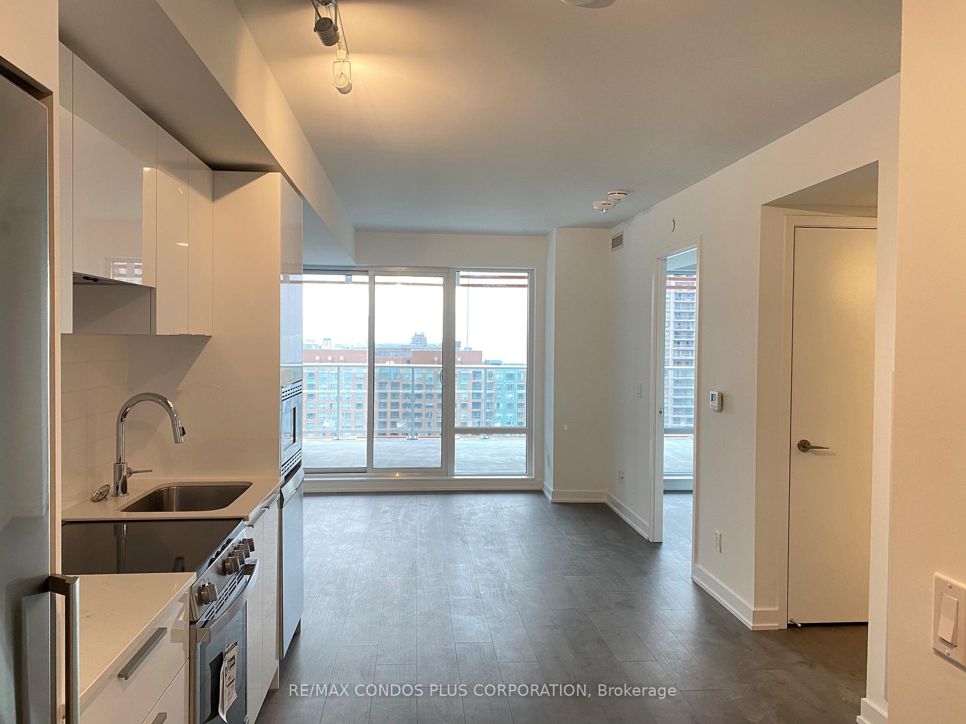 Front of Unit 1706, 18 Maitland Terrace