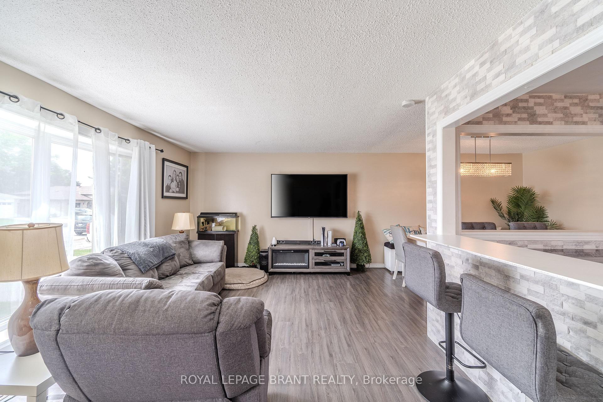 Photo 11 of 53 Abeles Avenue, Brant, Paris — HOMEH