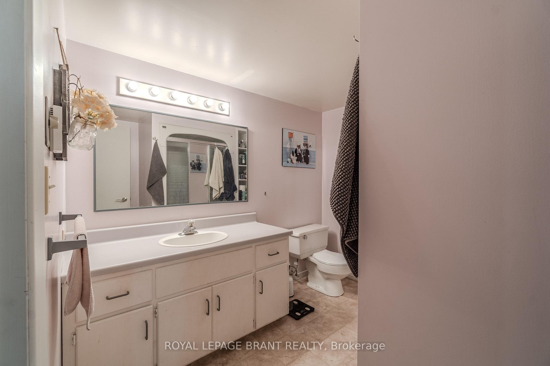 Photo 10 of 53 Abeles Avenue, Brant, Paris — HOMEH