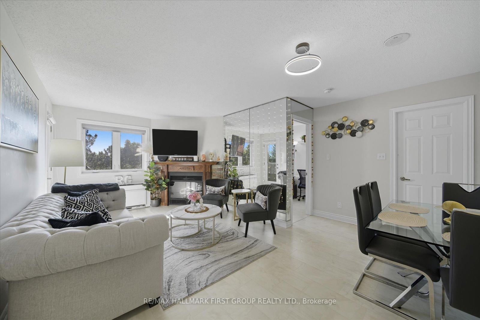 Photo 4 of Unit 419, 189 Lake Driveway, Ajax, South West — HOMEH