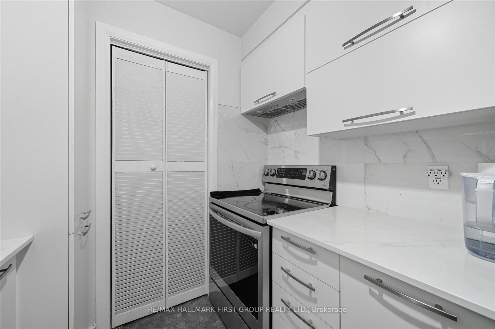 Photo 11 of Unit 419, 189 Lake Driveway, Ajax, South West — HOMEH