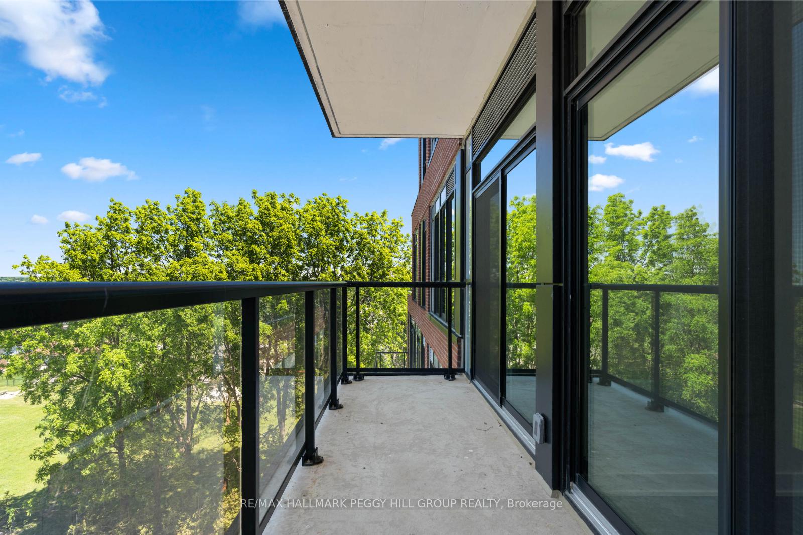 Photo 13 of Unit 502, 681 Yonge Street, Barrie, Painswick South — HOMEH