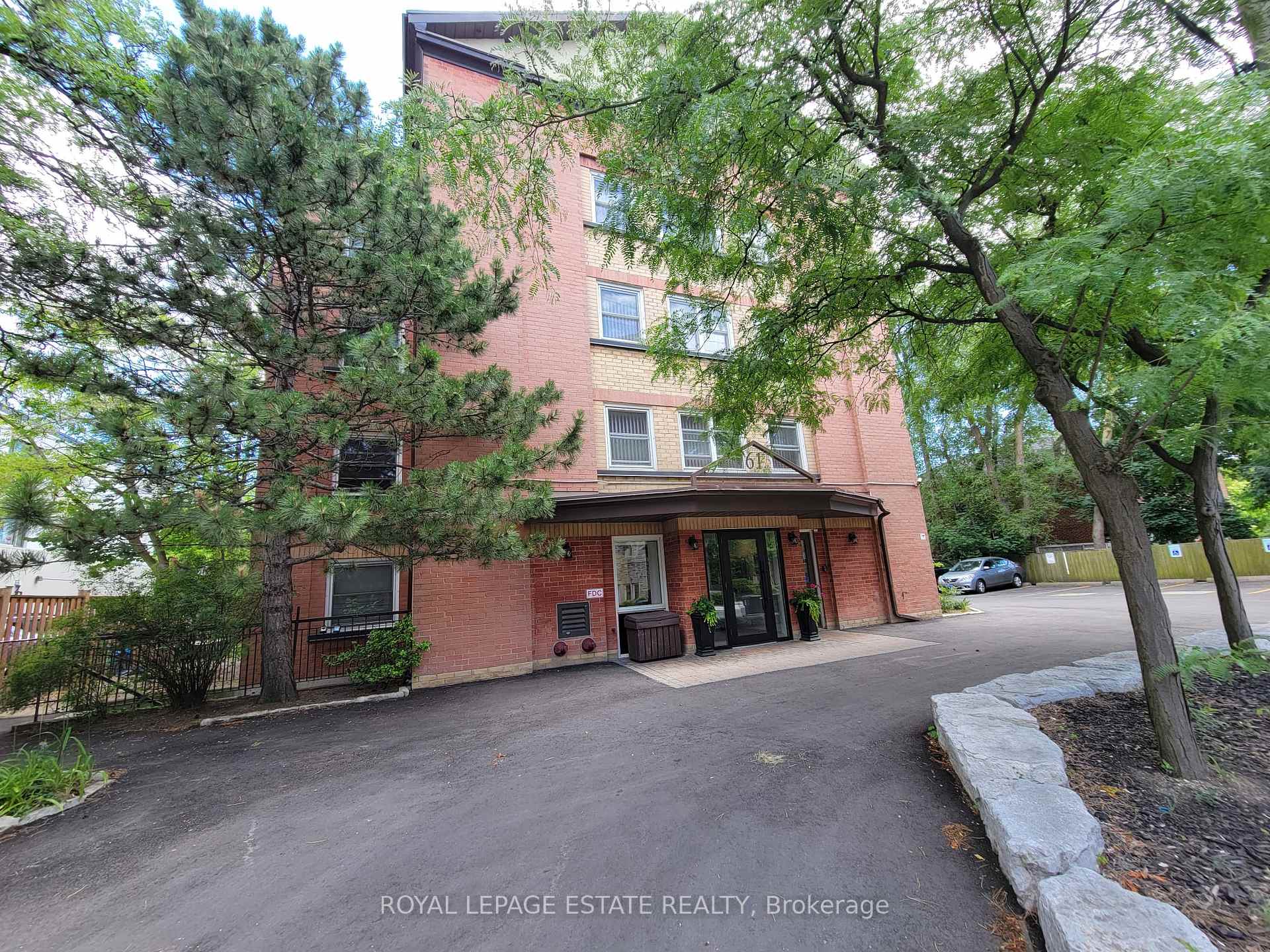 Photo 2 of Unit 105, 61 Main Street, Toronto, The Beaches — HOMEH
