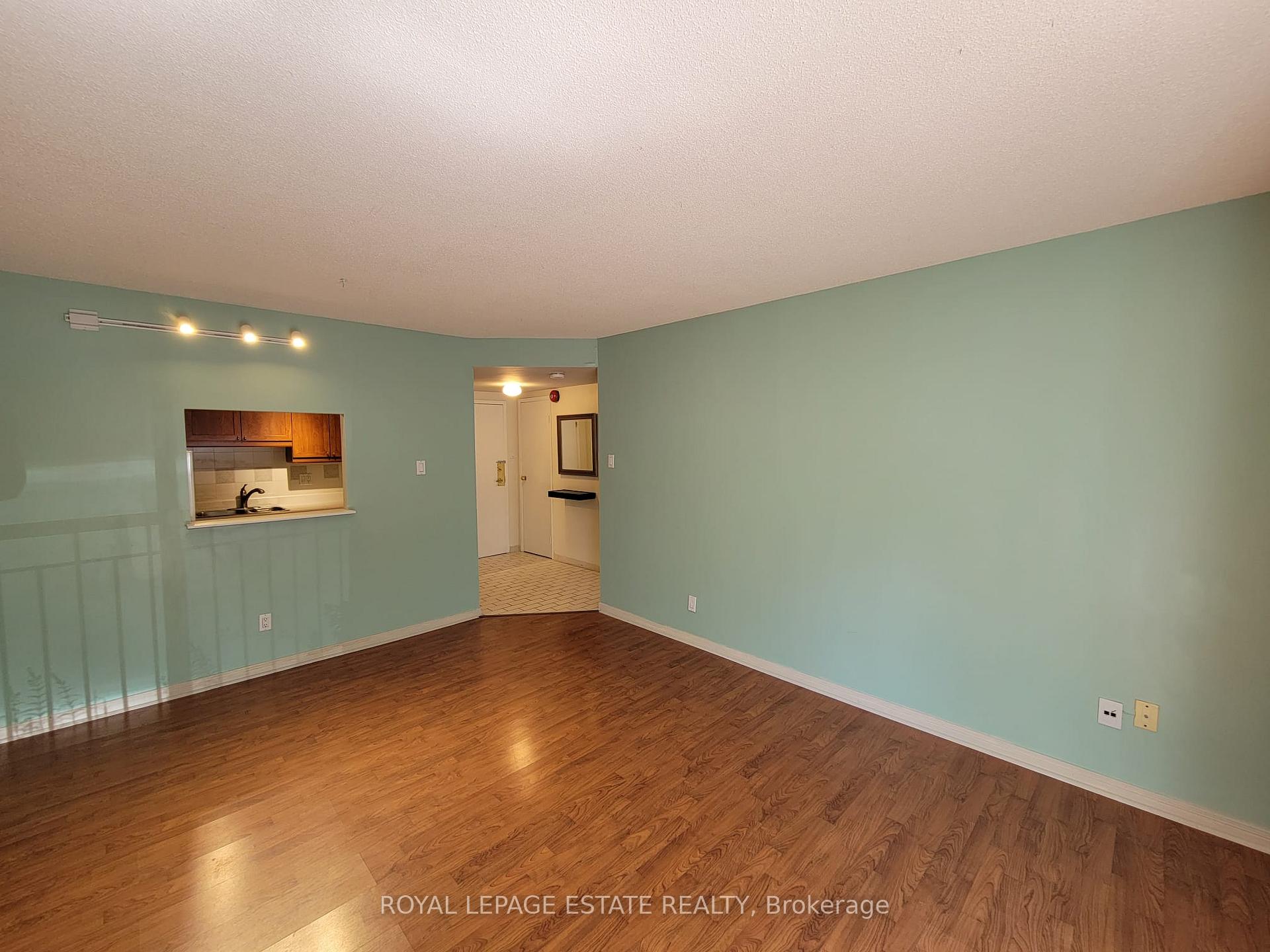Photo 4 of Unit 105, 61 Main Street, Toronto, The Beaches — HOMEH