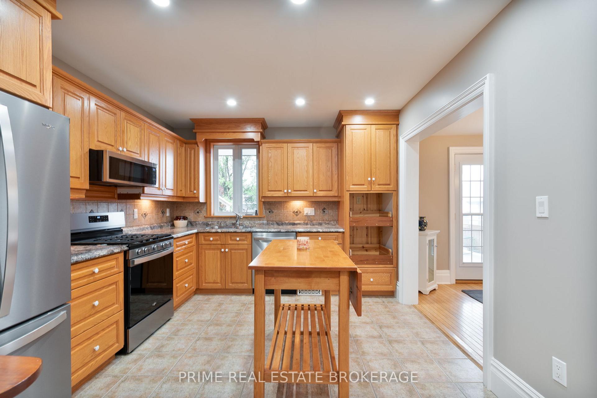 Photo 12 of 311 Smith Street, Central Elgin, Rural Central Elgin — HOMEH