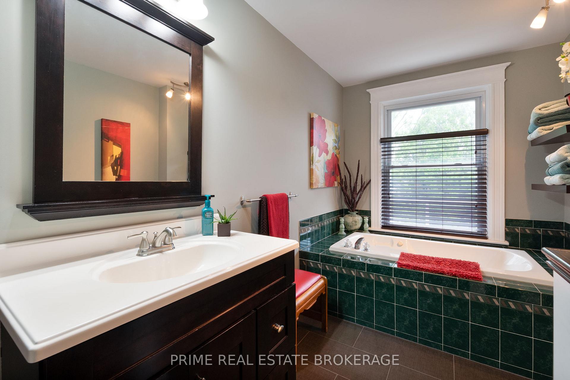 Photo 33 of 311 Smith Street, Central Elgin, Rural Central Elgin — HOMEH