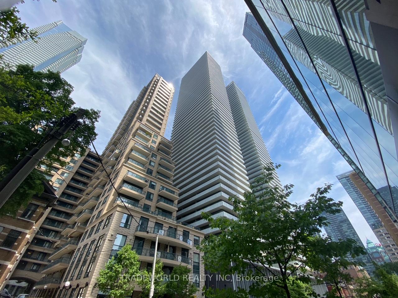Front of Unit 3108, 42 Charles Street E