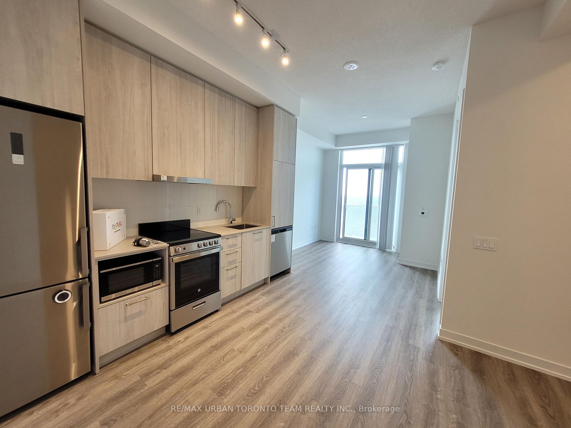 Photo 3 of Unit 3210, 195 Commerce Street, Vaughan, Vaughan Corporate Centre — HOMEH