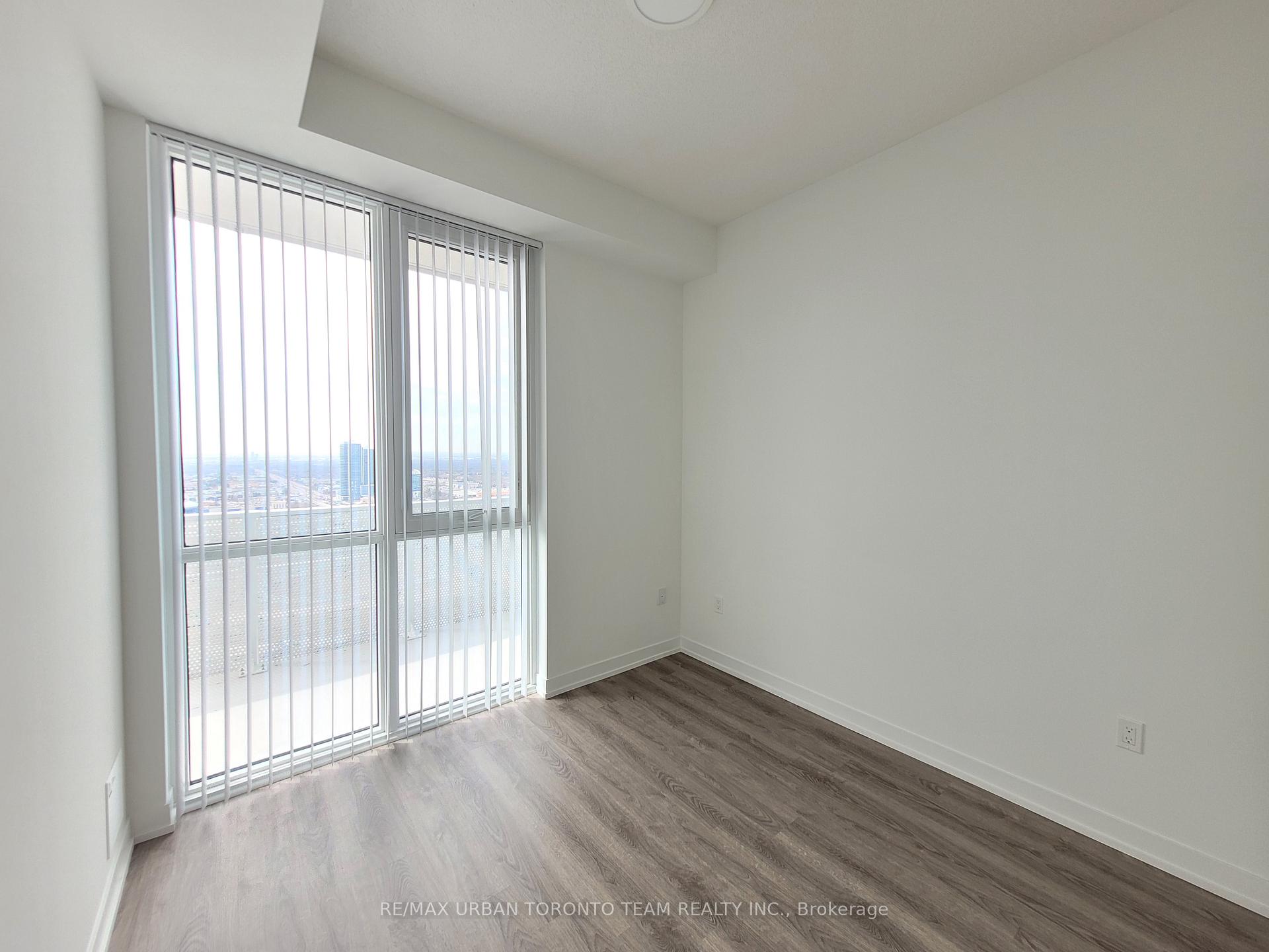 Photo 5 of Unit 3210, 195 Commerce Street, Vaughan, Vaughan Corporate Centre — HOMEH