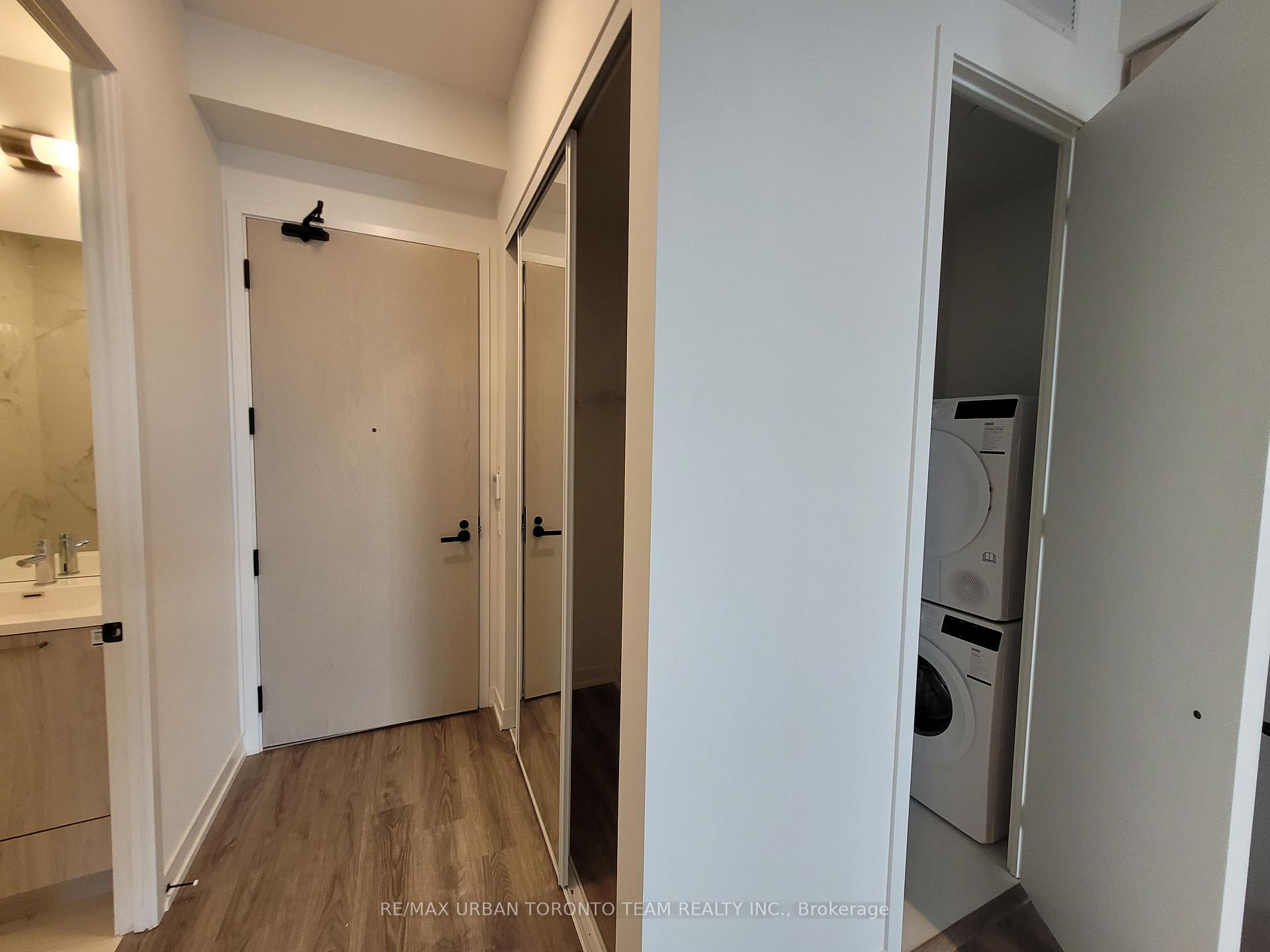 Photo 7 of Unit 3210, 195 Commerce Street, Vaughan, Vaughan Corporate Centre — HOMEH