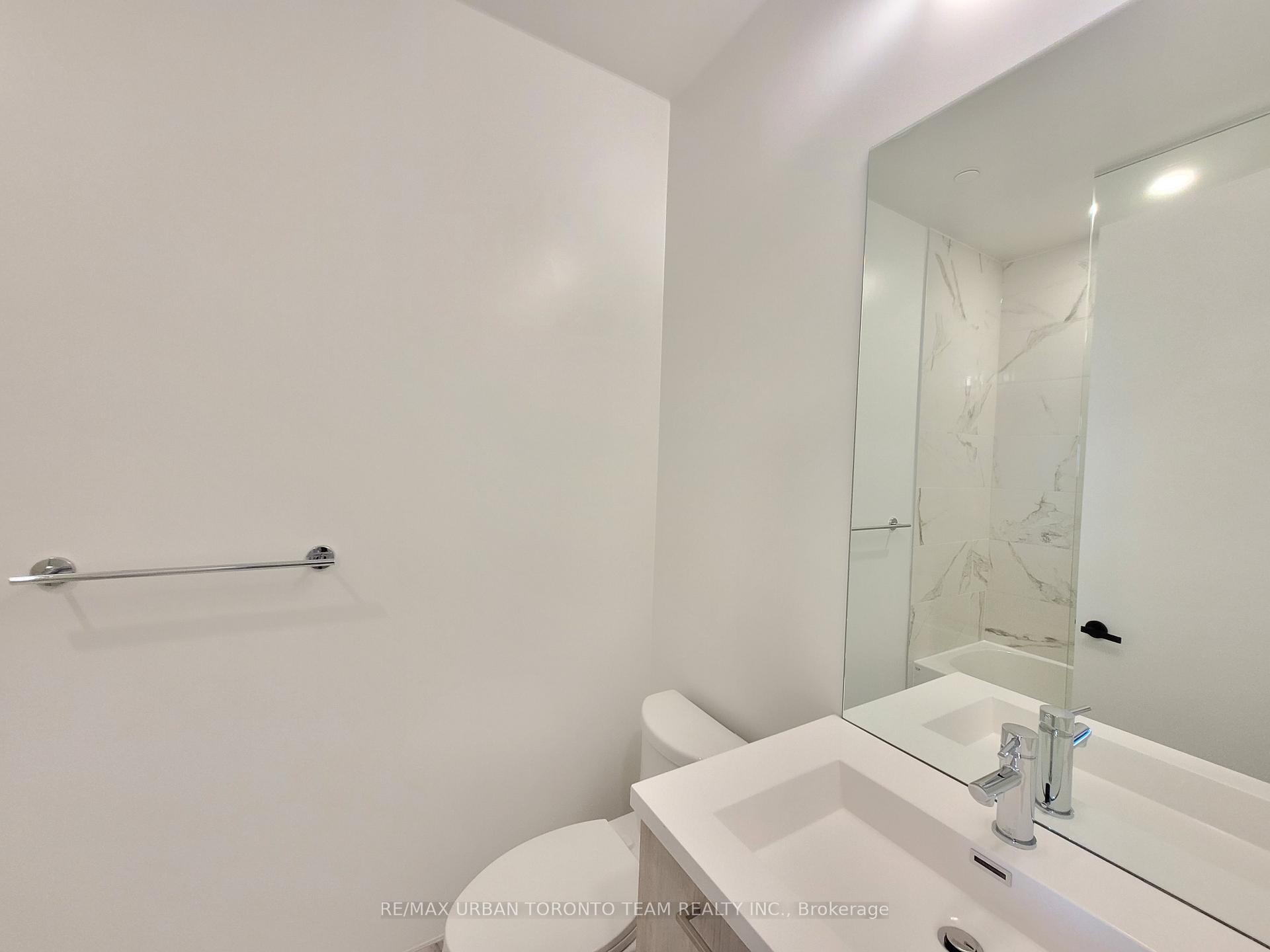 Photo 9 of Unit 3210, 195 Commerce Street, Vaughan, Vaughan Corporate Centre — HOMEH