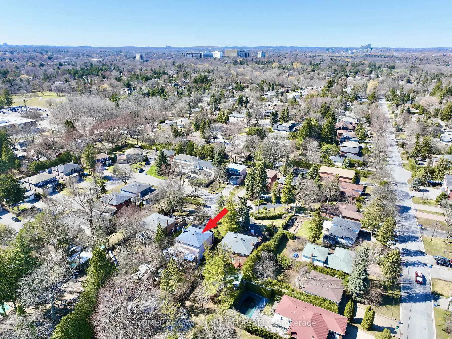 Photo 3 of 29 Vanwood Road, Markham, Thornhill — HOMEH