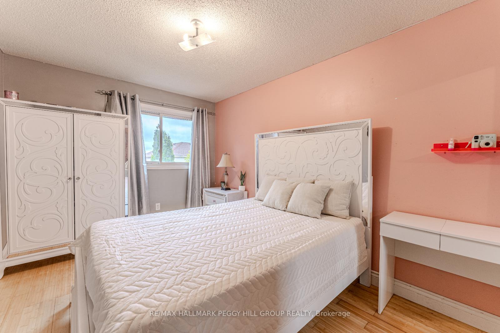 Photo 17 of 188 Kozlov Street, Barrie, West Bayfield — HOMEH