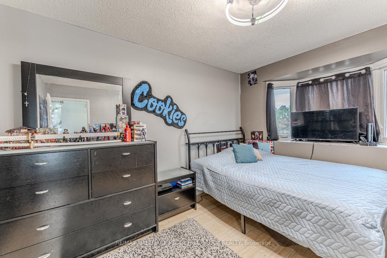 Photo 16 of 188 Kozlov Street, Barrie, West Bayfield — HOMEH