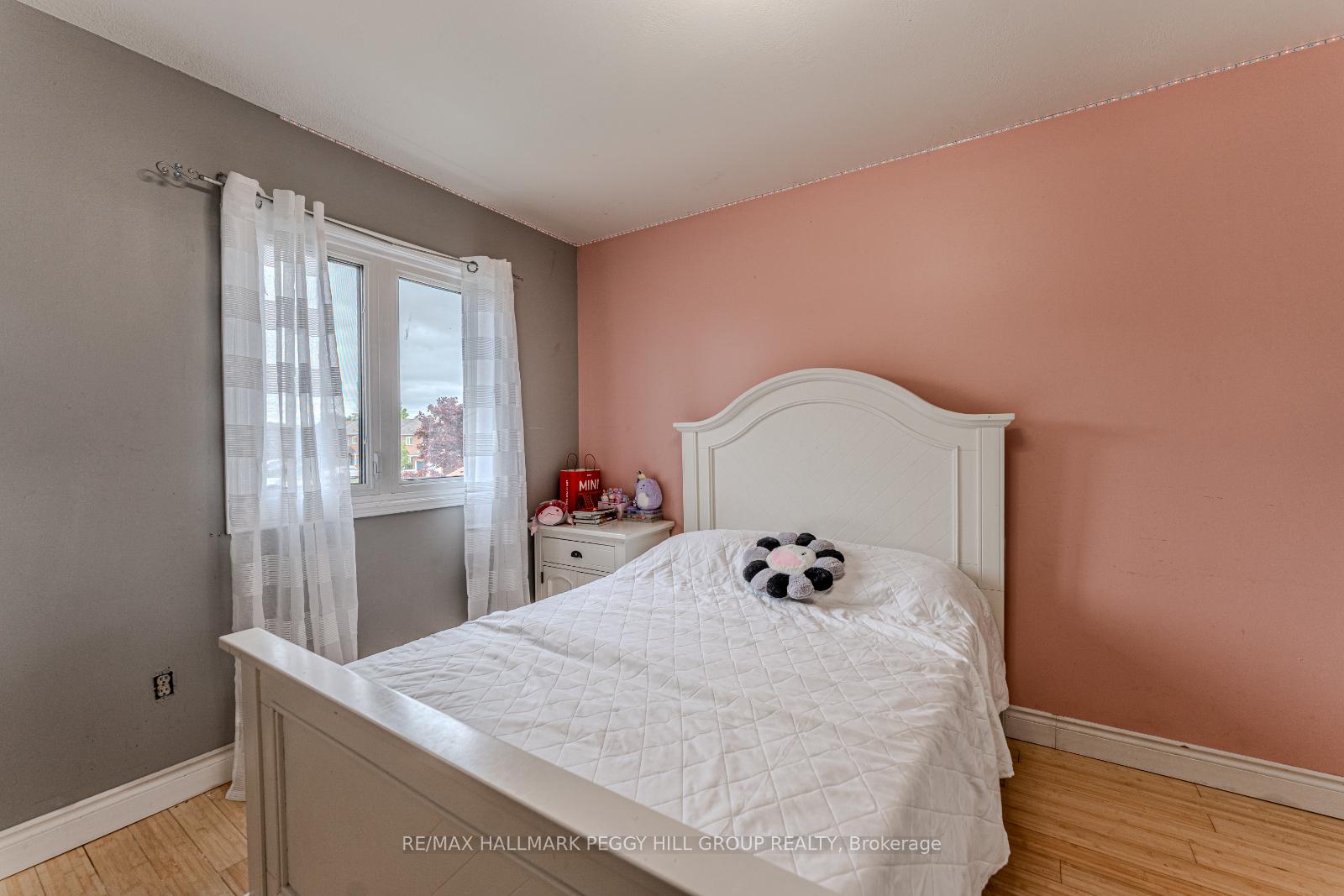 Photo 15 of 188 Kozlov Street, Barrie, West Bayfield — HOMEH