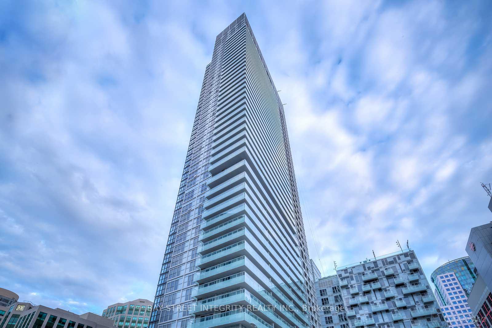 Front of Unit 1212A, 300 Front Street
