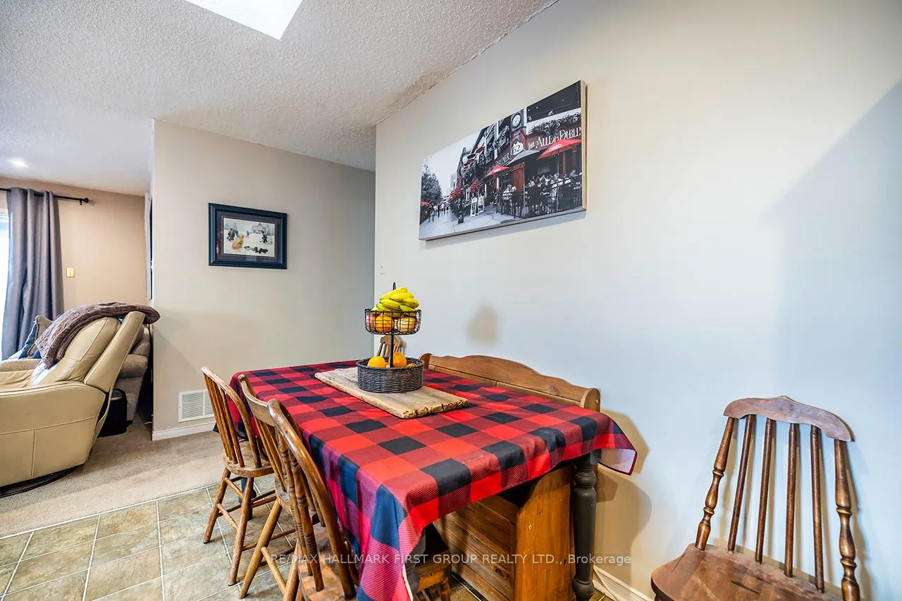 Photo 14 of 138 Orchard Heights Drive, Clarington, Newcastle — HOMEH