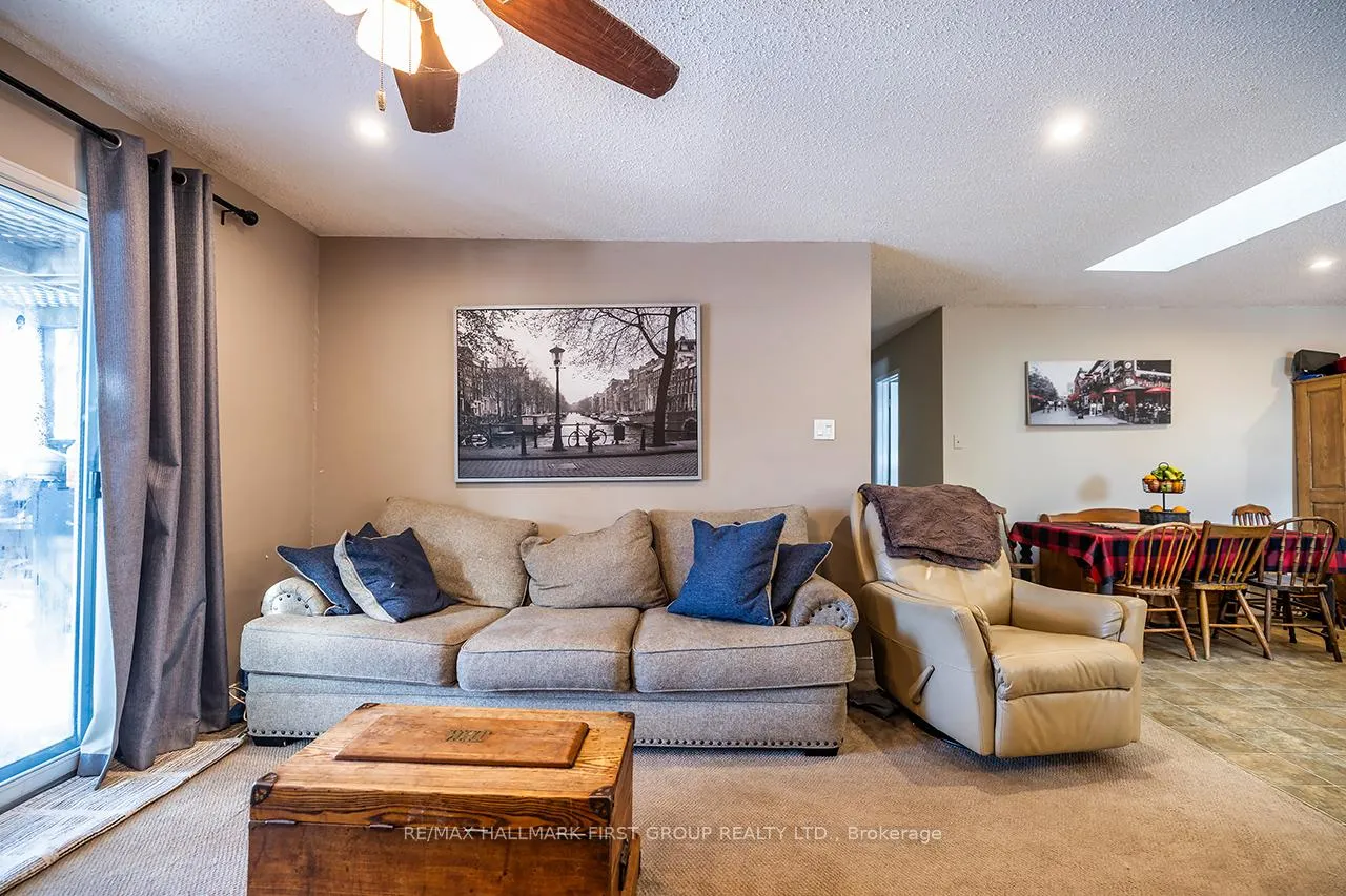 Photo 22 of 138 Orchard Heights Drive, Clarington, Newcastle — HOMEH