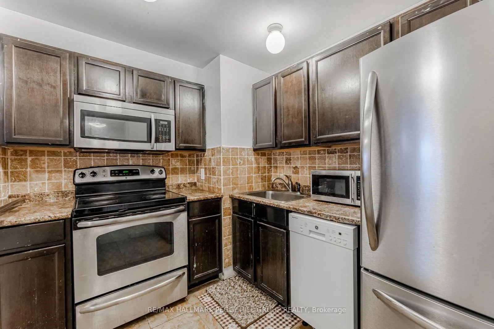 Photo 5 of Unit Lower, 30 Jessica Drive, Barrie, Painswick South — HOMEH