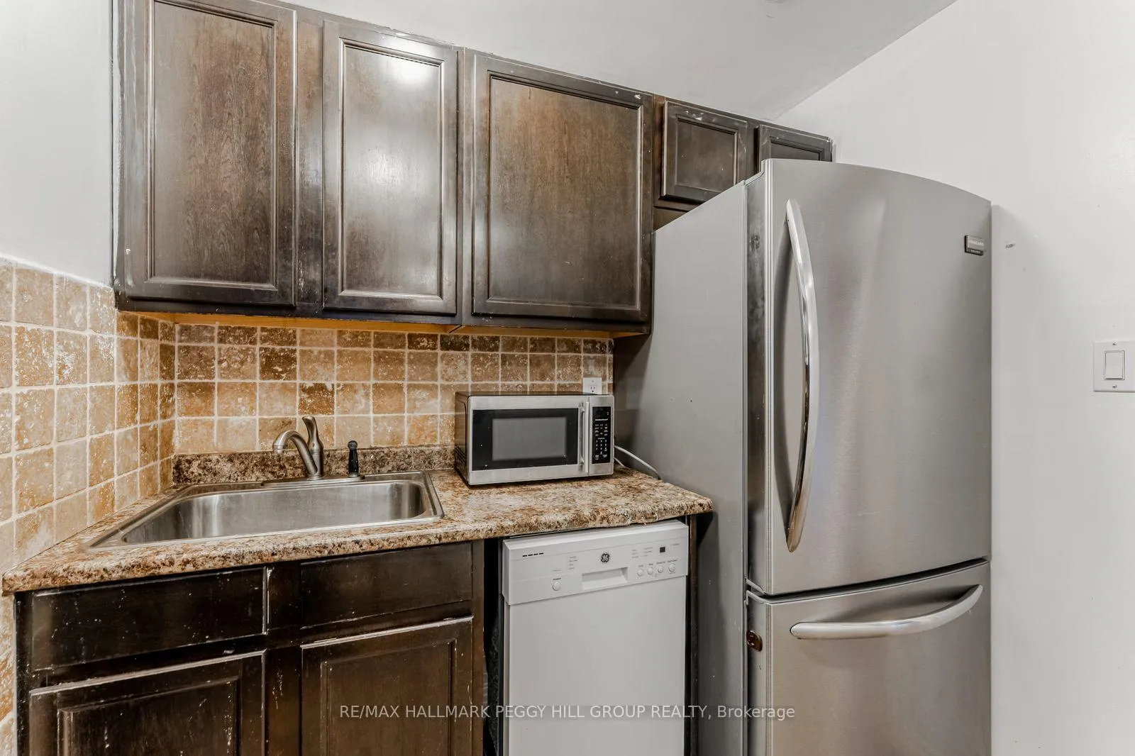 Photo 6 of Unit Lower, 30 Jessica Drive, Barrie, Painswick South — HOMEH