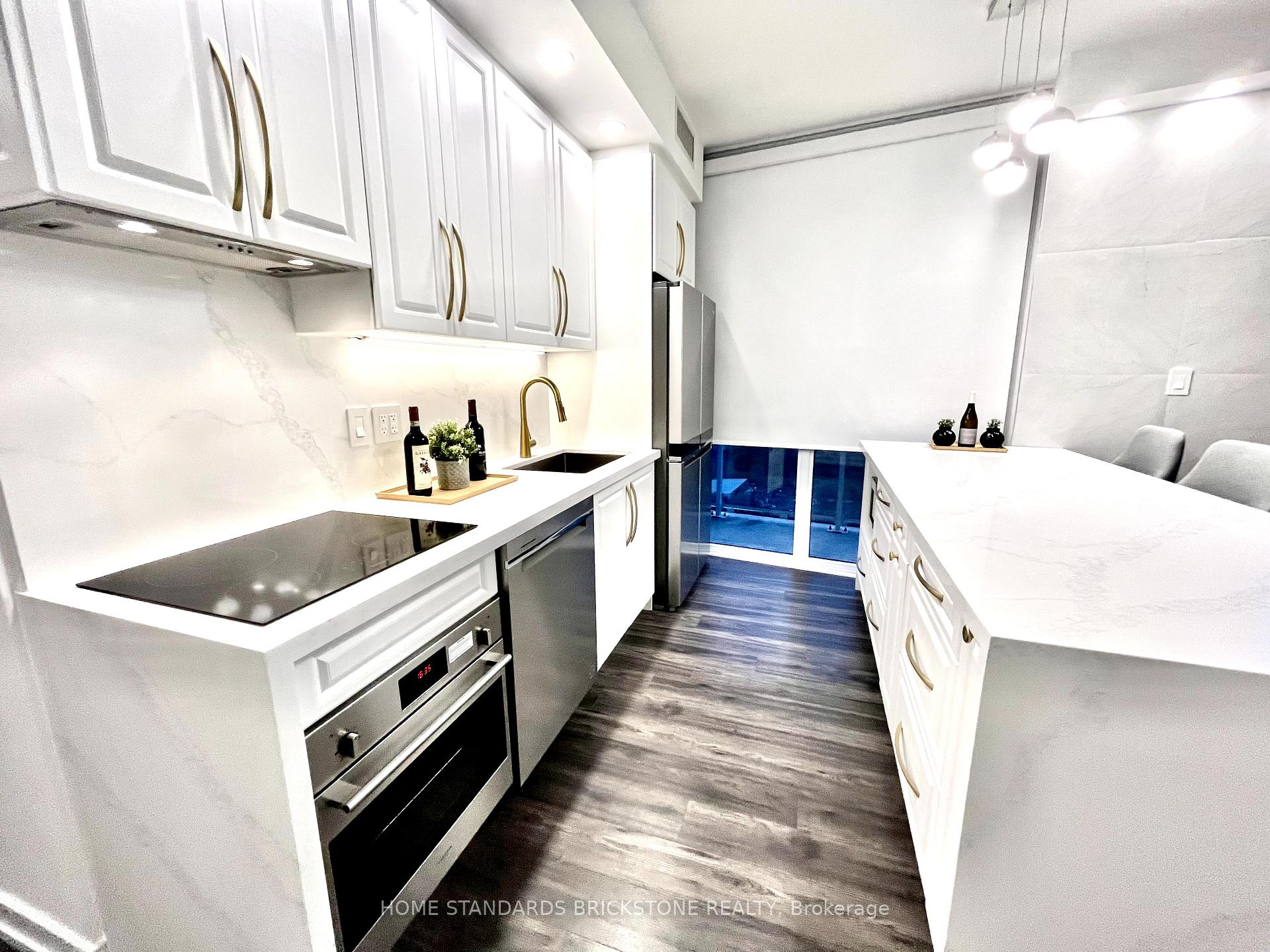 Photo 11 of Unit 3004, 33 Helendale Avenue, Toronto, Yonge-Eglinton — HOMEH