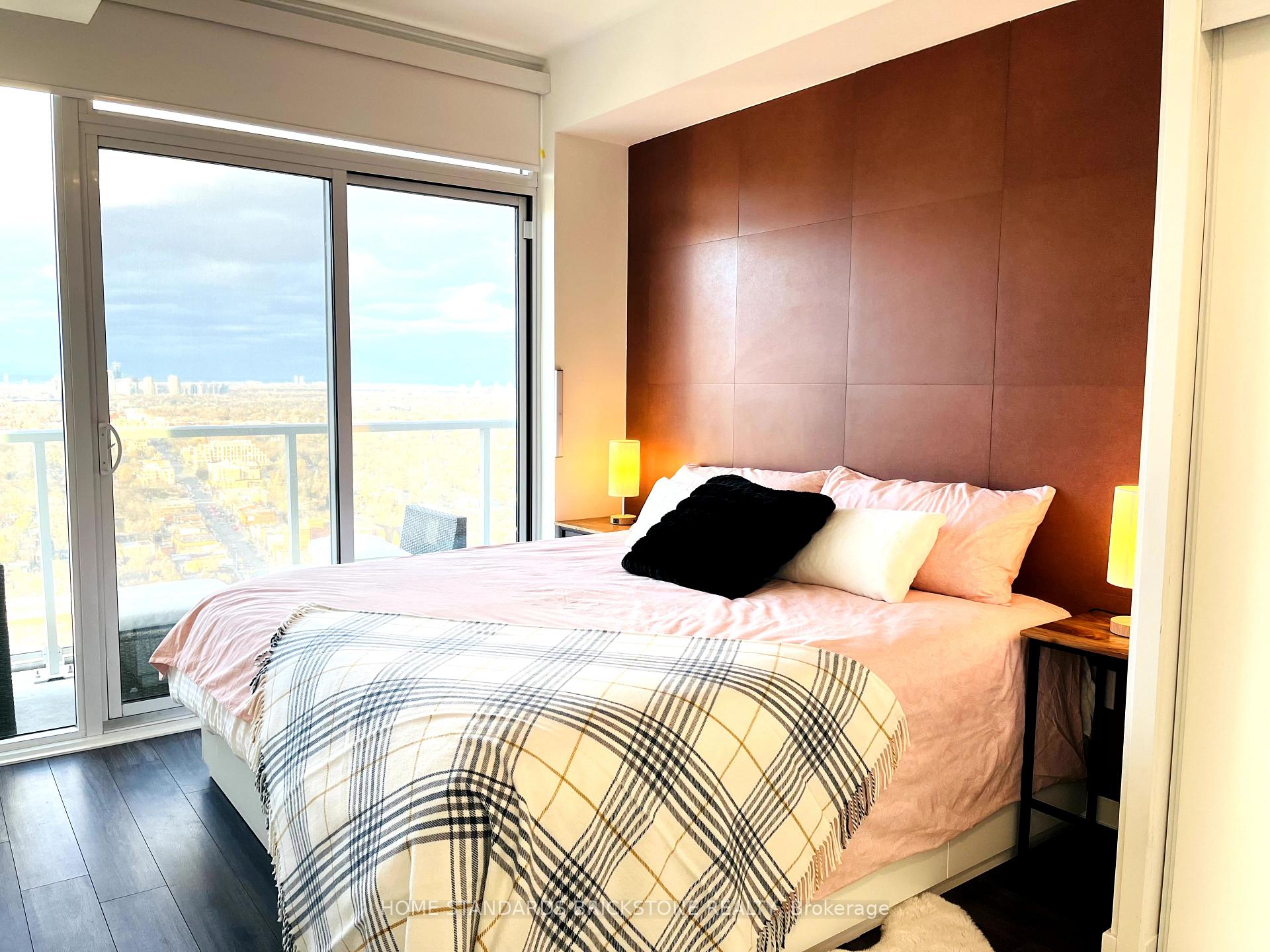 Photo 15 of Unit 3004, 33 Helendale Avenue, Toronto, Yonge-Eglinton — HOMEH