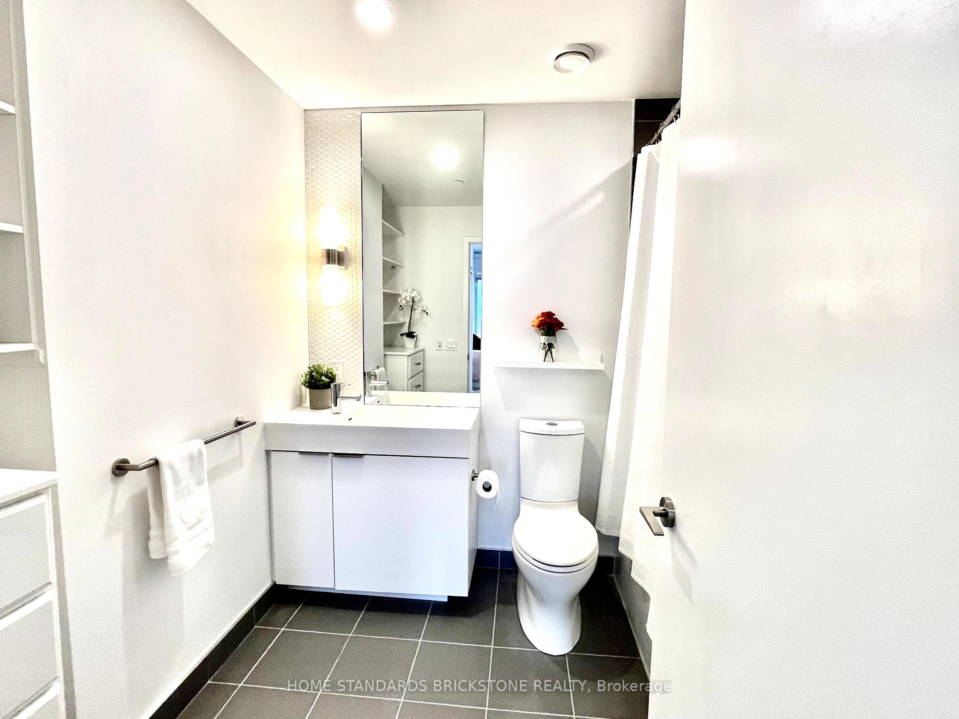 Photo 24 of Unit 3004, 33 Helendale Avenue, Toronto, Yonge-Eglinton — HOMEH