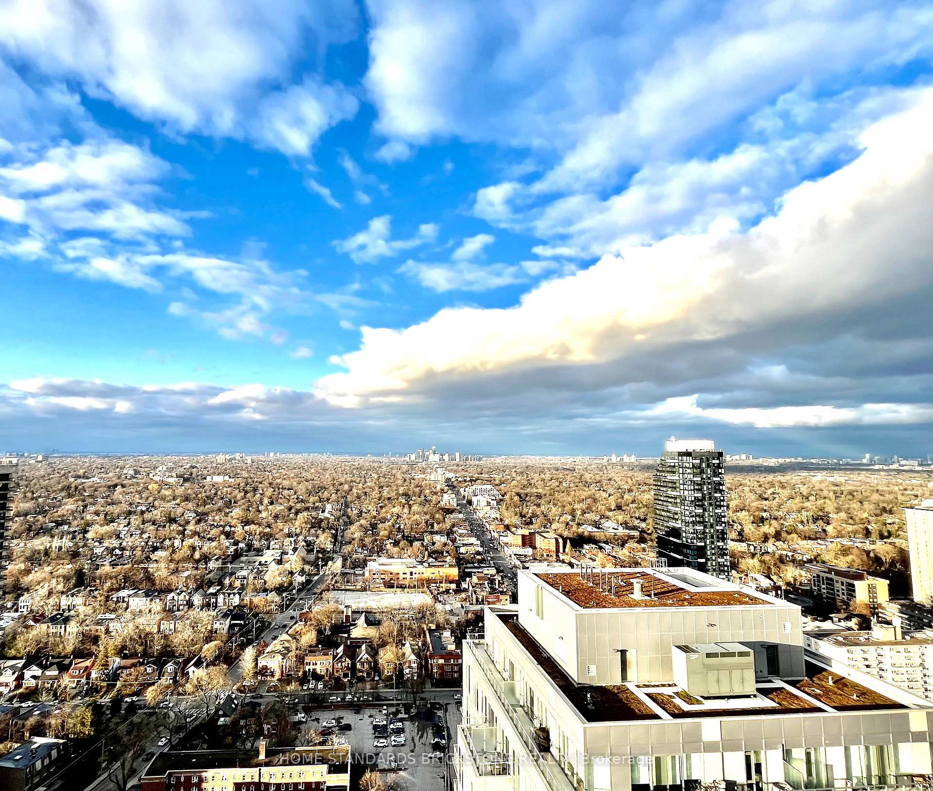 Photo 33 of Unit 3004, 33 Helendale Avenue, Toronto, Yonge-Eglinton — HOMEH