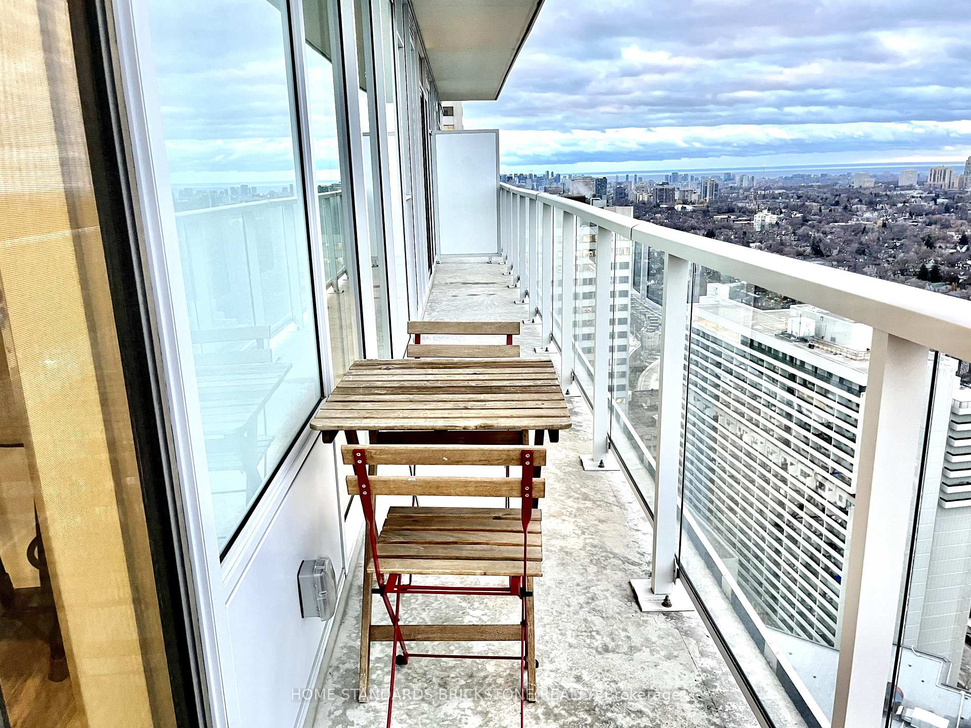 Photo 37 of Unit 3004, 33 Helendale Avenue, Toronto, Yonge-Eglinton — HOMEH