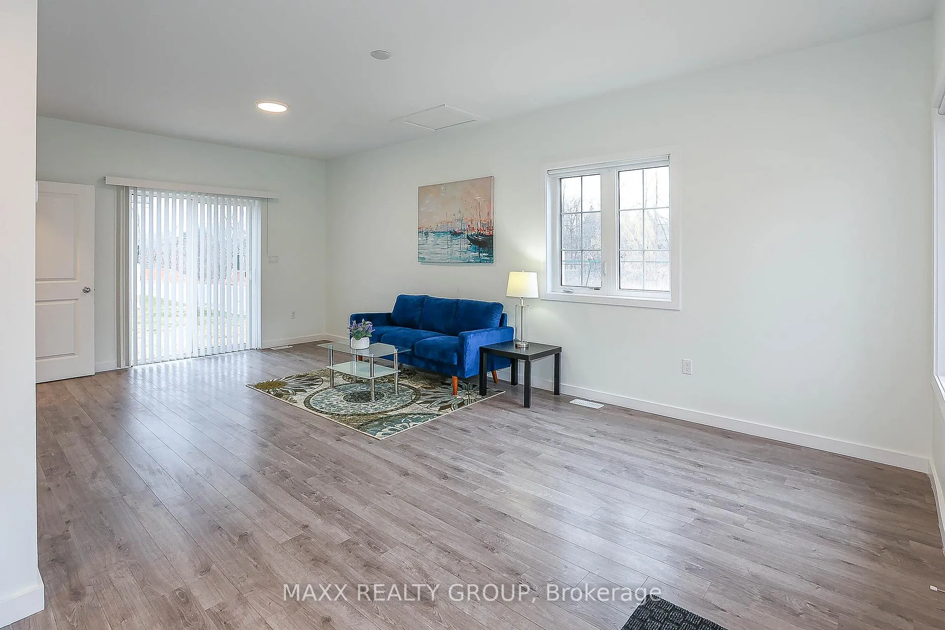 Photo 11 of 41 Waterleaf Trail, Welland, Broadway — HOMEH