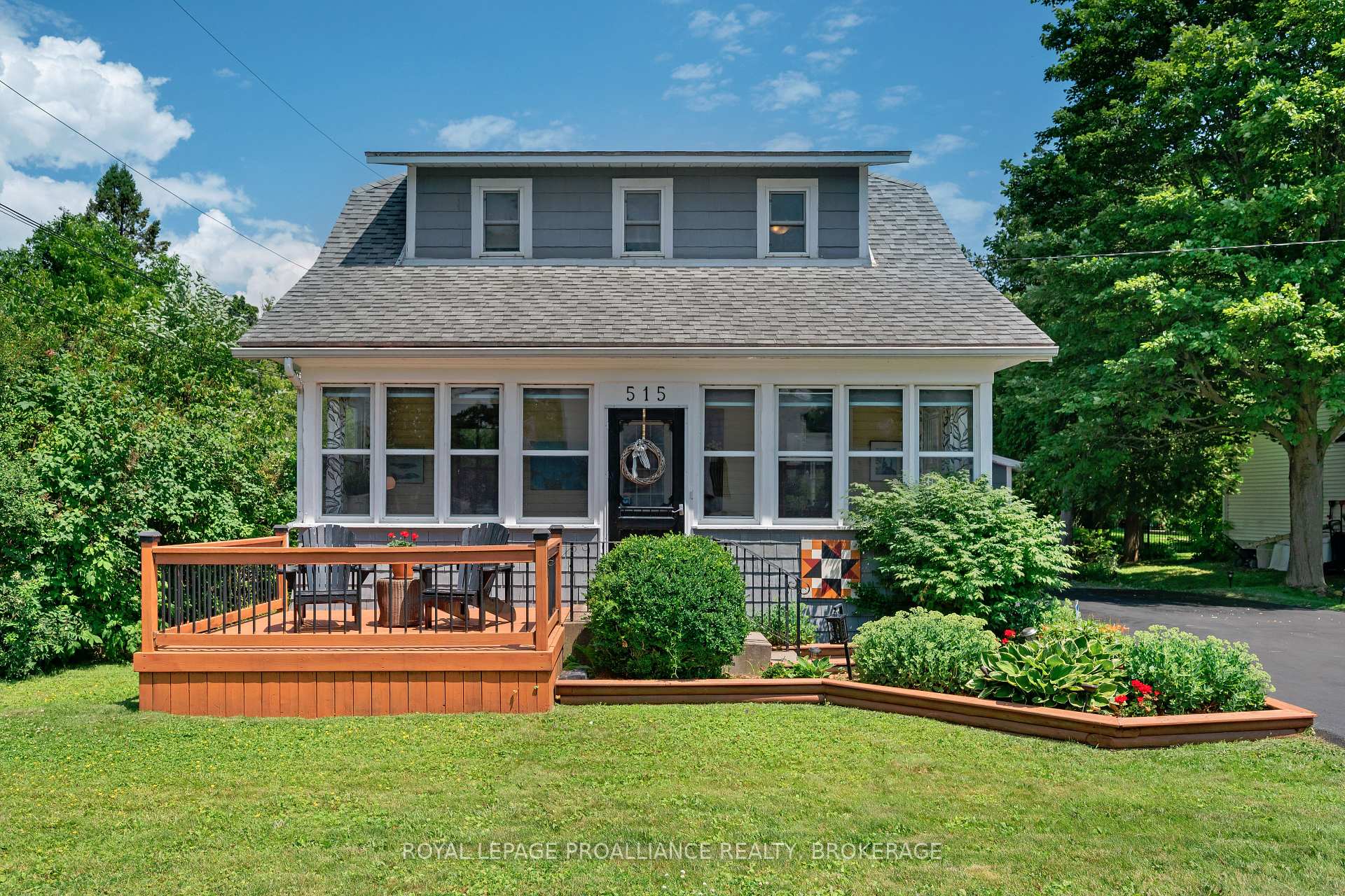 Photo 1 of 515 William Street S, Gananoque — HOMEH