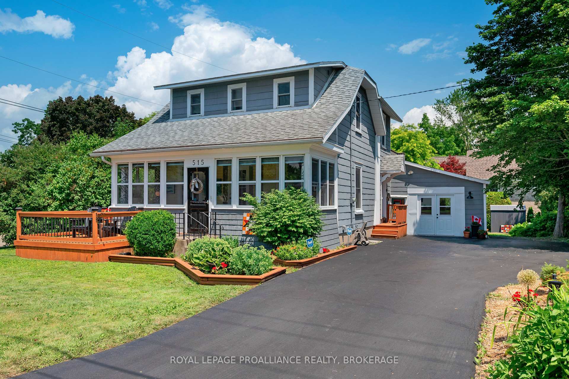 Photo 2 of 515 William Street S, Gananoque — HOMEH