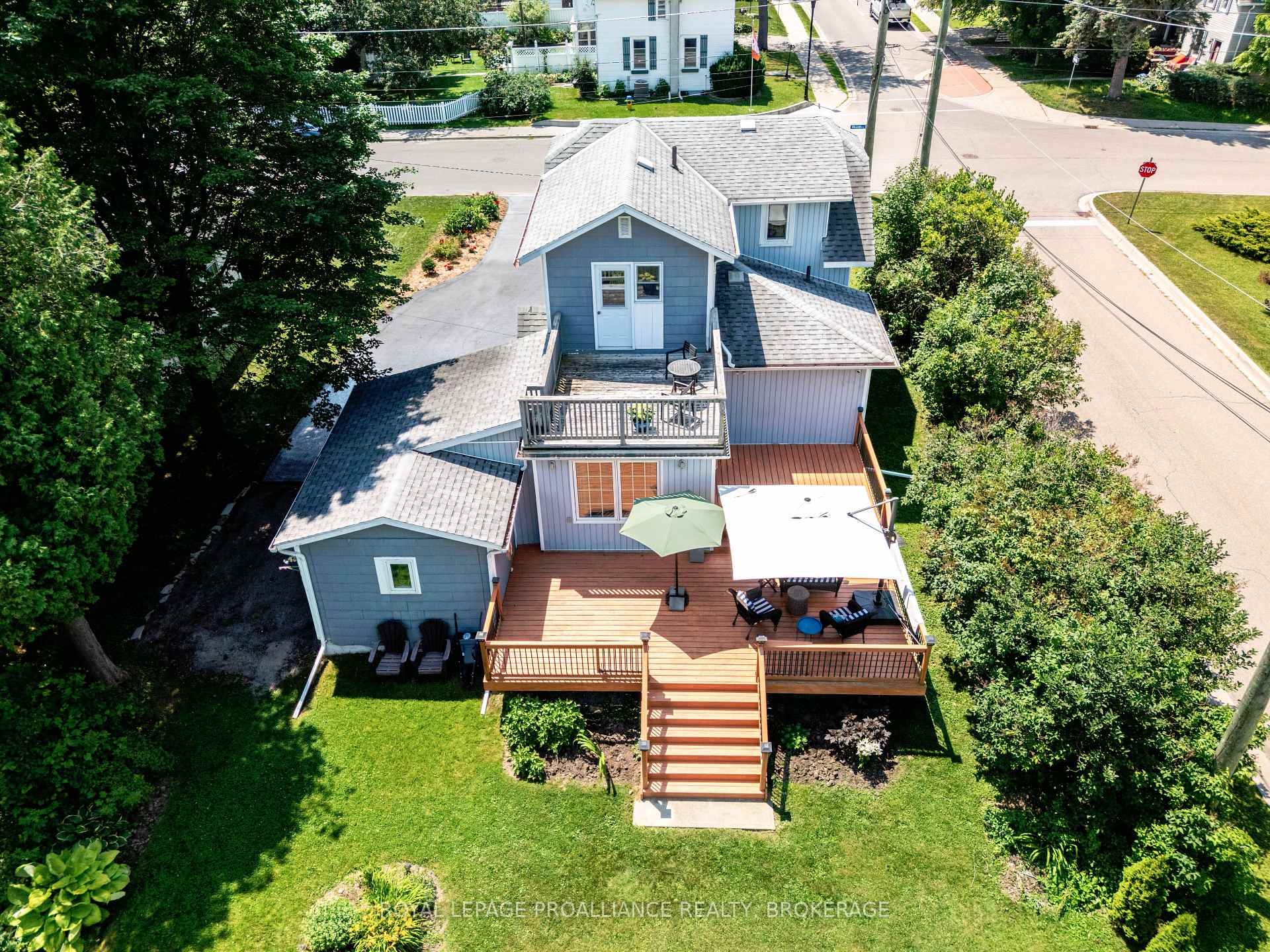 Photo 15 of 515 William Street S, Gananoque — HOMEH