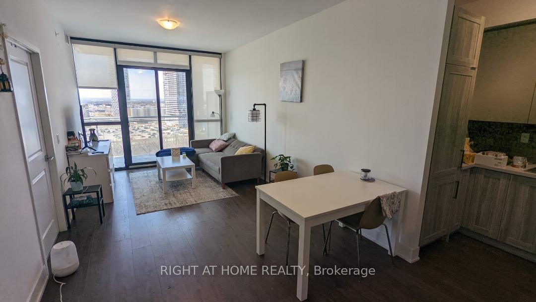 Photo 7 of Unit 1304, 2916 Highway 7 W, Vaughan, Concord — HOMEH