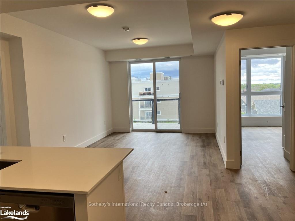 Photo 10 of Unit 407, 4 Kimberly Lane, Collingwood — HOMEH