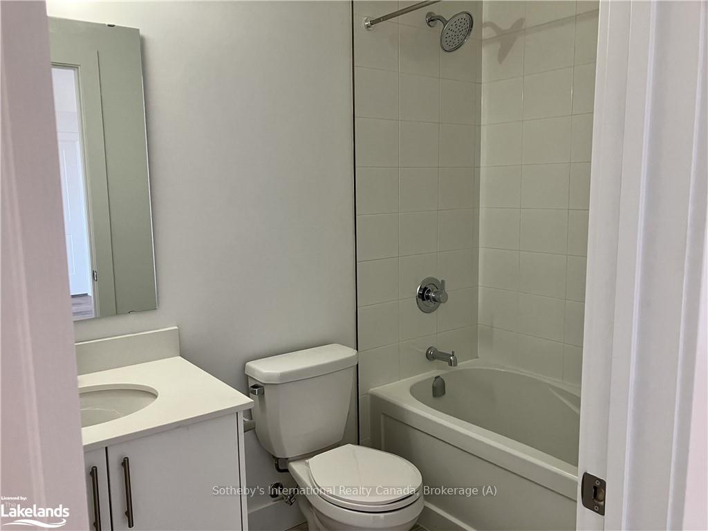 Photo 21 of Unit 407, 4 Kimberly Lane, Collingwood — HOMEH
